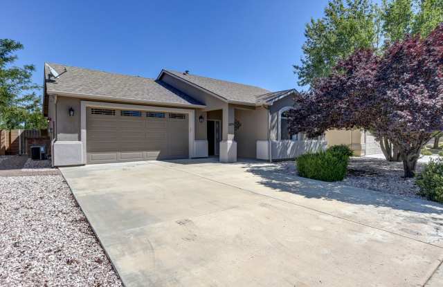 Spacious 3 Bedroom, 2 Bath in Granville! photos photos