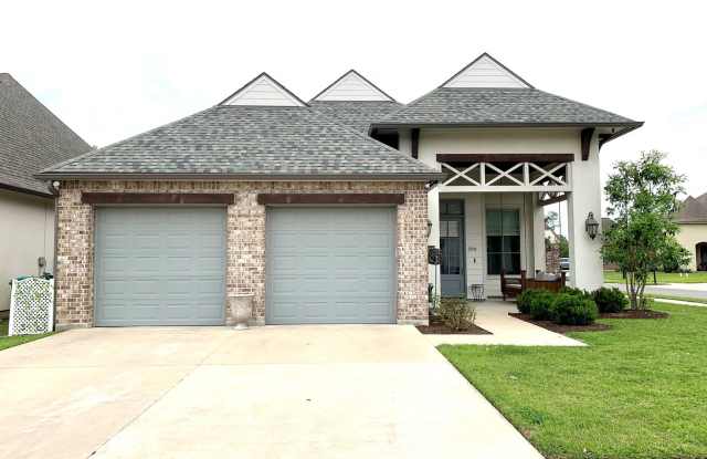 Beautiful 3 Bedroom, 2 Bath Home in Cypress Gardens Subdivison photos photos