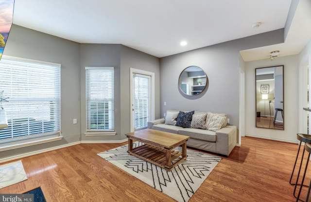 3918 PENDERVIEW DRIVE Gallery 4
