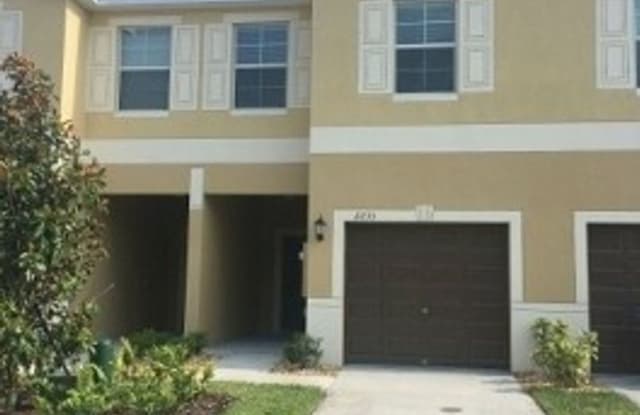2233 Golden Falcon Drive - 2233 Golden Falcon Drive, Ruskin, FL 33570