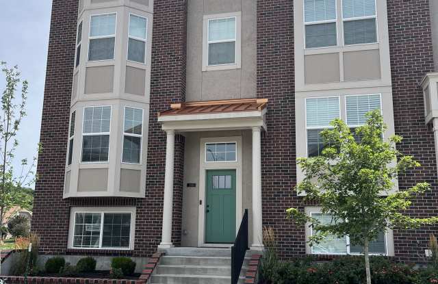 3015 Swift Ave - 3015 Swift Street, North Kansas City, MO 64116