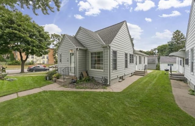 4403 Cedar Ave. S - 4403 Cedar Avenue South, Minneapolis, MN 55407