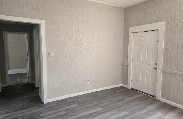 3912 Archwood Avenue - 1 Gallery 4