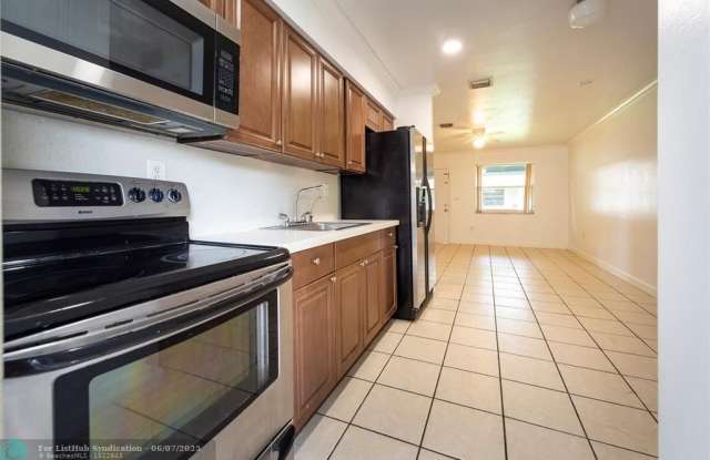6170 SW 43rd St photos photos