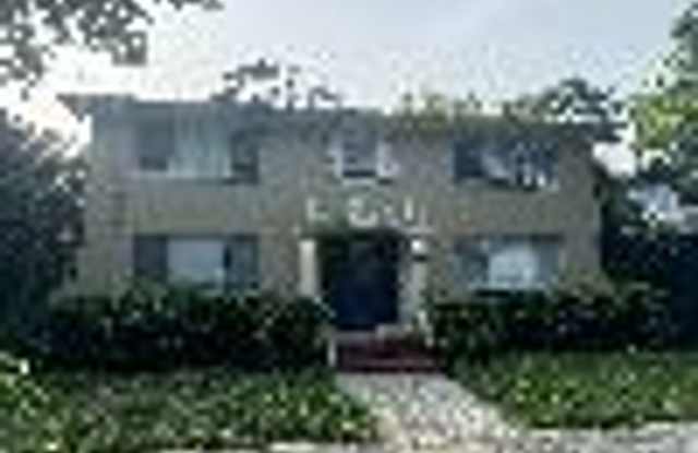3219 Oak St. #4 photos photos