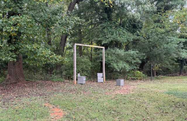 One Level Ranch with New Floors Gallery 4