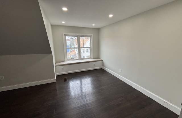 241 Lewis St photos photos