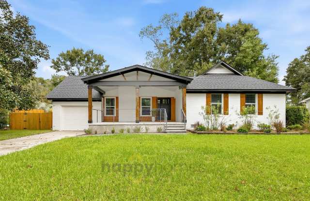 3 Bedroom 2 Bathroom in Summerville Gallery 1