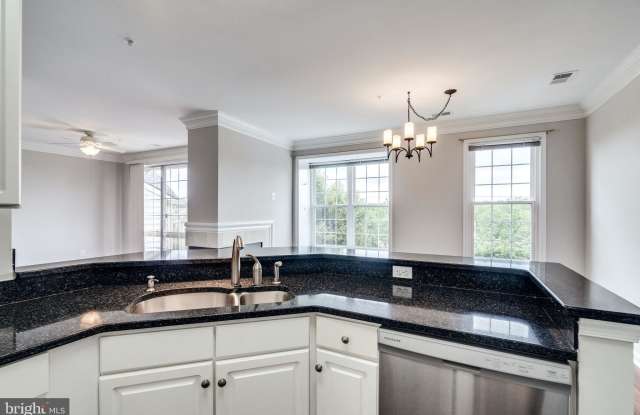 1725 W BRADDOCK PLACE Gallery 2