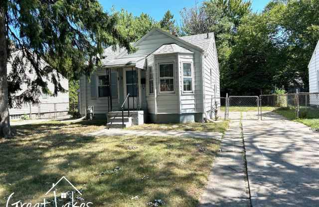 Stunning 3 Bedroom 1 Bathroom now available for rent photos photos
