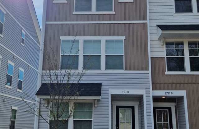 Brand New End Unit Townhome | 3 BR/3.5BA | 1-Car Garage | Near Downtown Mooresville photos photos