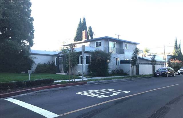 2851 Delaware Avenue - 2851 Delaware Avenue, Santa Monica, CA 90404