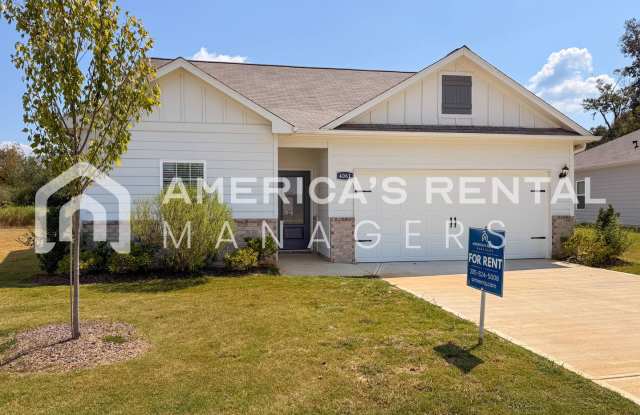 3 Bed / 2 Bath Home with 2 Car Garage - Available to View with 48 Hour Notice!!! Gallery 4