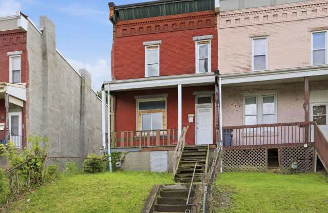 Well-maintained 3BR Home for Rent in Pittsburgh, Section 8 Considered!! Gallery 3