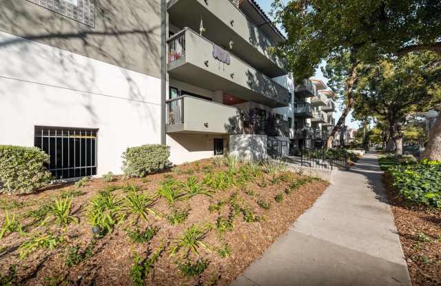 San Pasqual Apartments Gallery 3