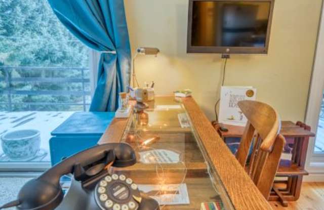 3100 Wagon Wheel Road #4 Gallery 4