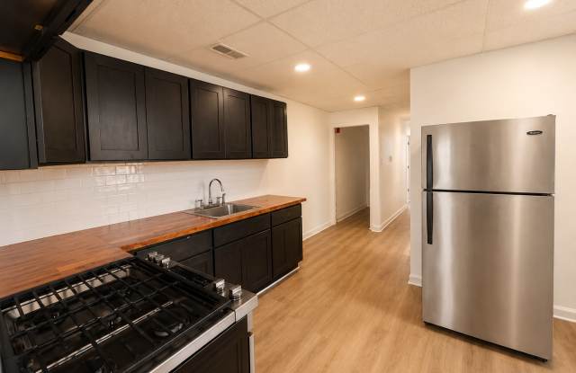 2115 West Ontario Street - 3 photos photos