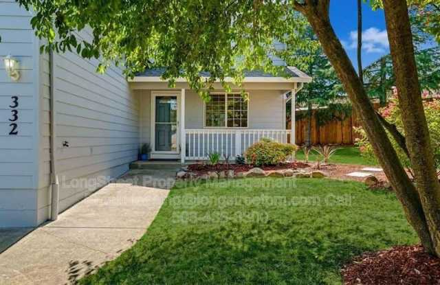 332 NE Carmen Pl Gallery 2