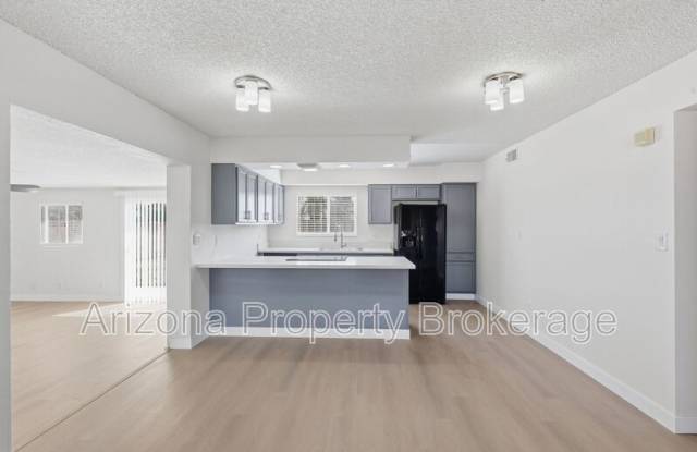 2167 E. Palmcroft Dr. Gallery 3