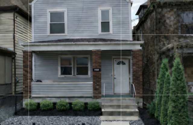 705 Russellwood Avenue Gallery 1