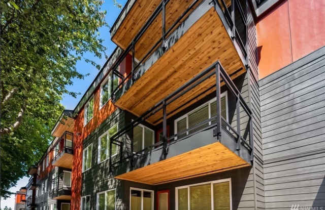 Beautiful Sand Point Condo with Pool & Garage Parking photos photos