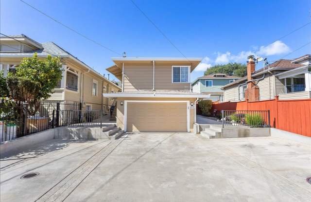 2033 High St - 1 Bedroom | 1 Bath | Triplex Unit photos photos