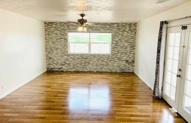 382 Western Hills Drive Northeast Gallery 3