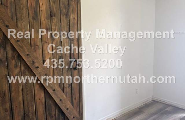 Great House Available in Hyrum! Minutes from JBS and Hyrum Dam! Gallery 4