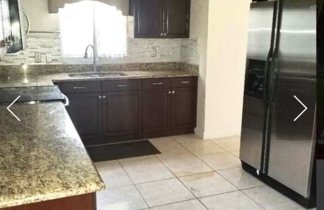 210 Dawn Court Gallery 2