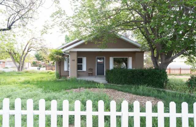 Charming 3 Bedroom Home! photos photos