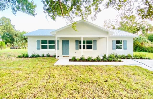 855 27th Ave - 855 27th Avenue, Vero Beach South, FL 32960