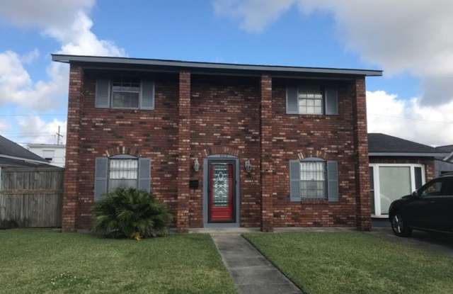 Spacious 4BR House in Marrero Gallery 1