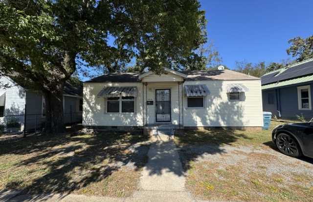 2814 West 7th Street photos photos