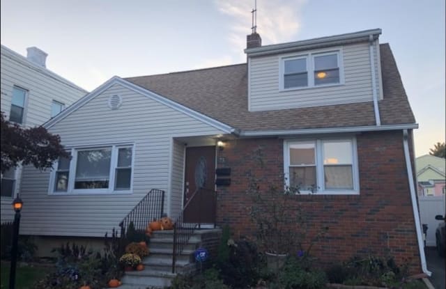 71-73 Cedar Hill Ave - 71-73 Cedar Hill Avenue, Belleville, NJ 07109