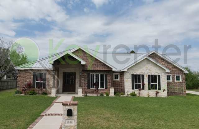 Gorgeous 4 bed/4 bath home, now available Donna, TX photos photos