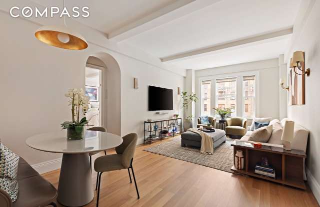 588 West End Avenue - 588 West End Avenue, New York City, NY 10024