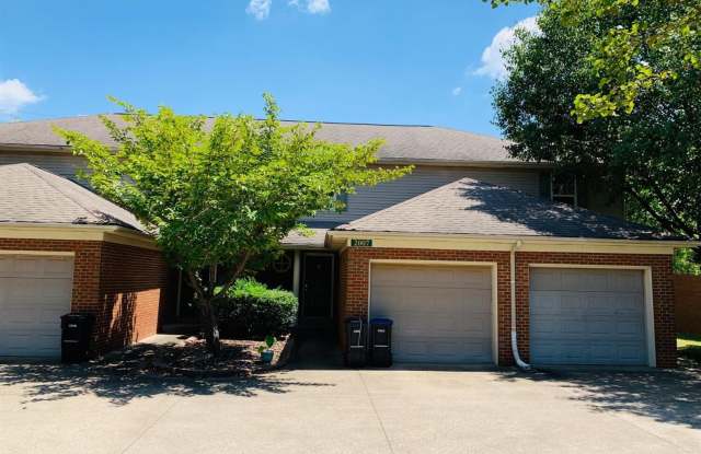 2005 River Ridge Road unit: 3 photos photos