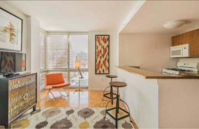 475 9th Ave photos photos
