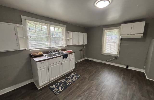 COMING SOON! 2 Bed / 1 Bath Gallery 3
