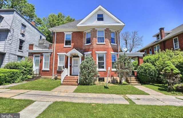 541 BRIDGE Street photos photos