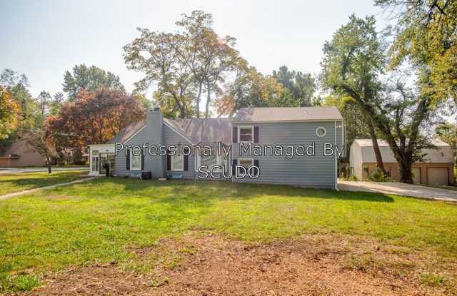1800 S Lake Dr - 1800 Lake Drive, Independence, MO 64055