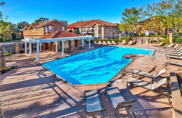 3 Via Sincera - 3 Vía Sincera, Rancho Santa Margarita, CA 92688