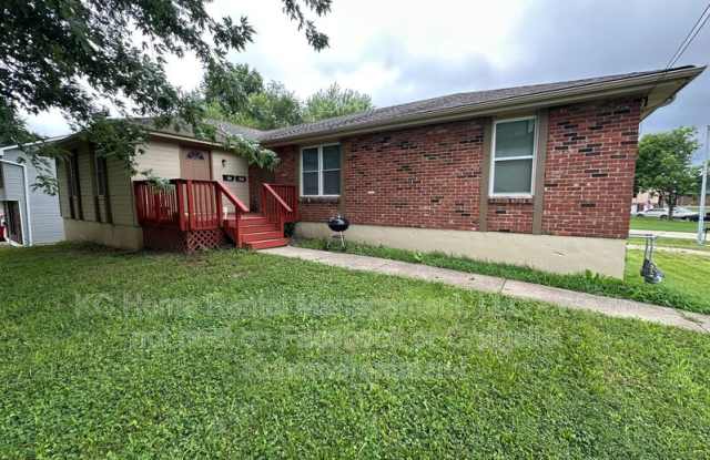 420 N Jennings Rd. - 420 North Jennings Road, Independence, MO 64056