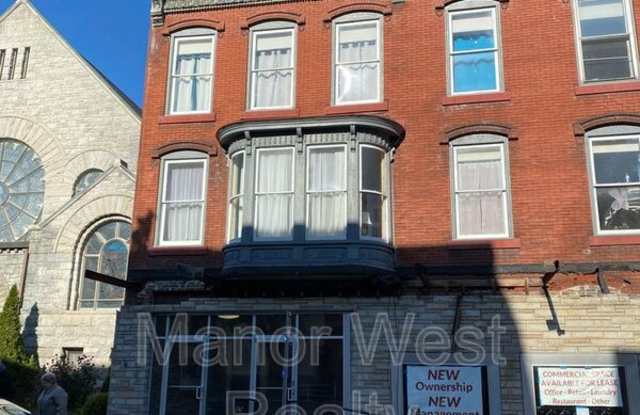 320 W. Market St. photos photos