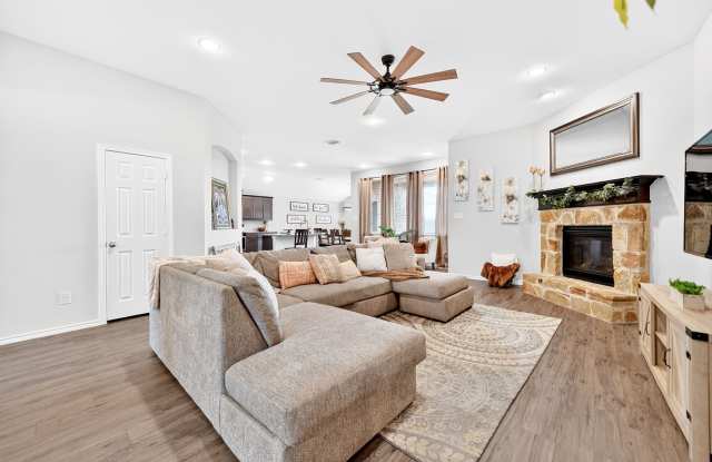 1175 Waterscape Boulevard Gallery 1