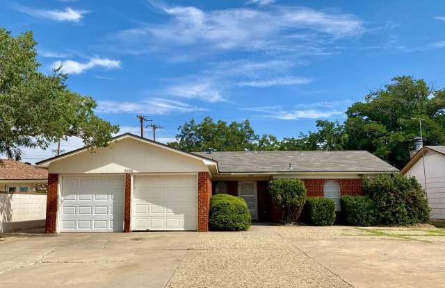 Updated in Central Lubbock photos photos