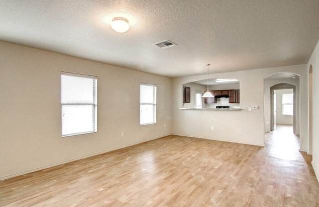 7606 Cypress Vine Gallery 2