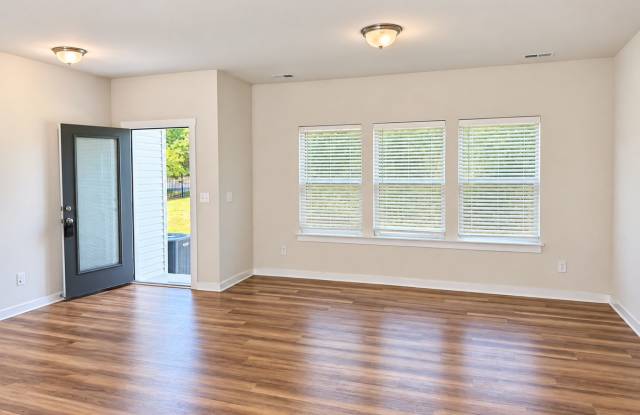 1006 Sharon Towns Drive Gallery 2