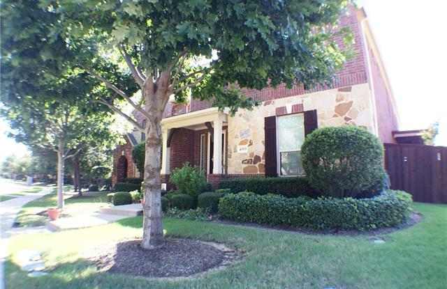 4353 Peregrine Way Gallery 3