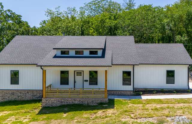 Brand New 3 Bed, 2 Bath Single-Family Home in Capitol View Gallery 3